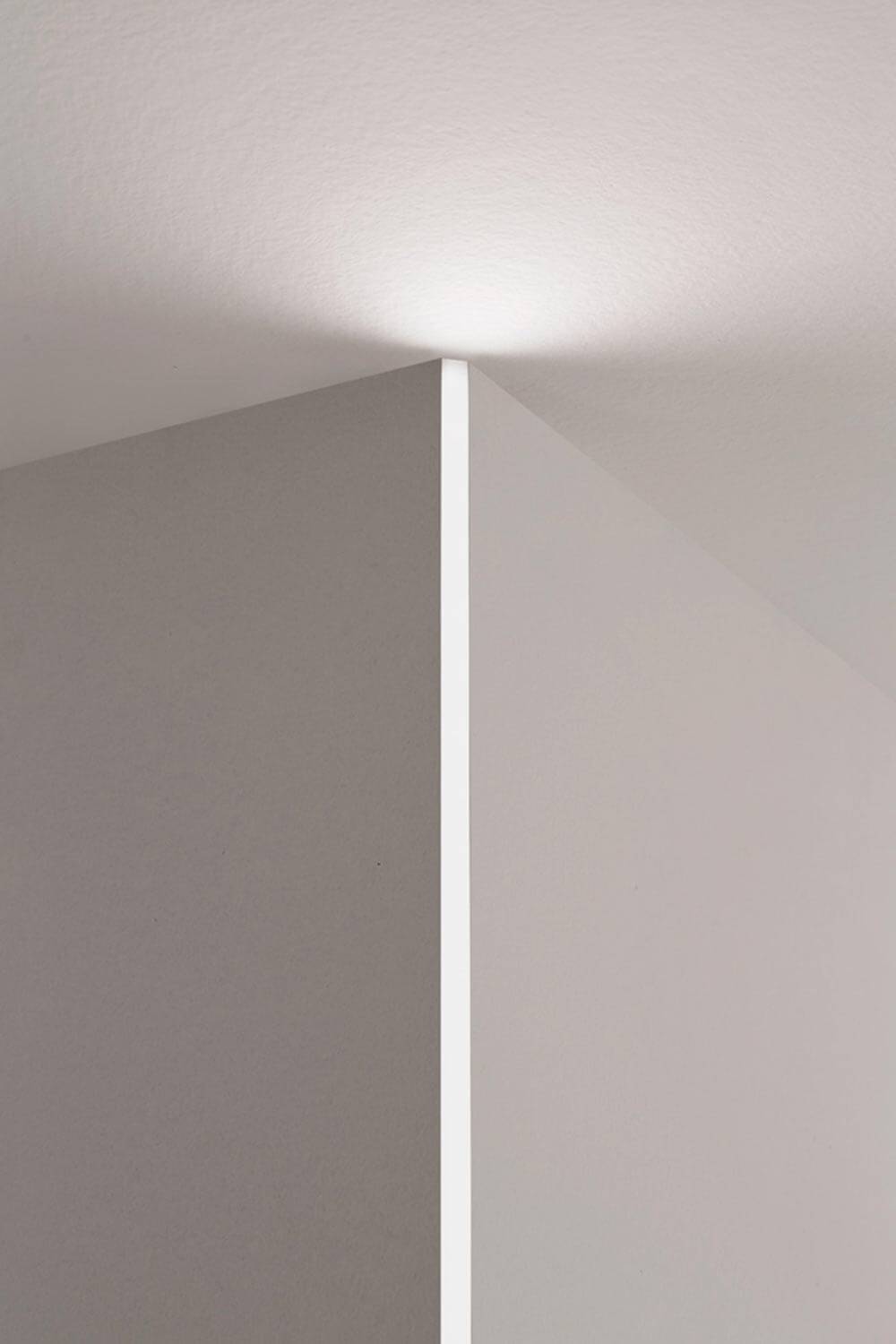 intothewall 200-16/incasso angolo interno dim 0-10