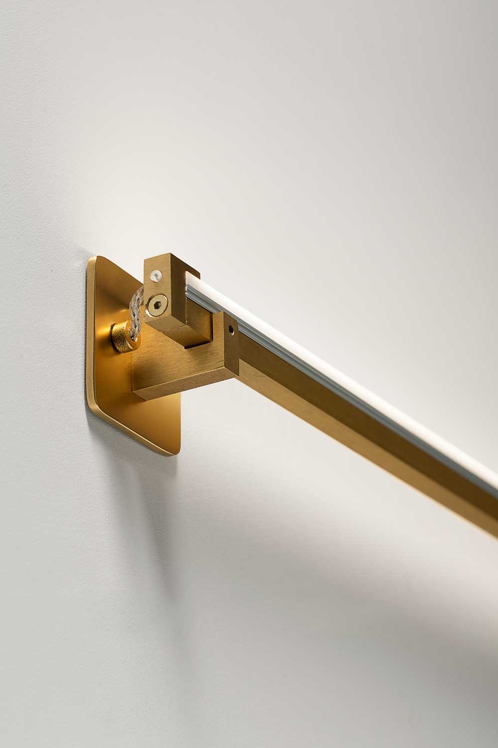 minima 100/ap dim 0-10 incasso